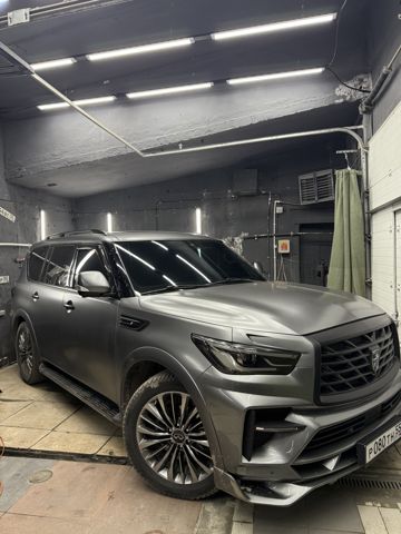 Infiniti QX80